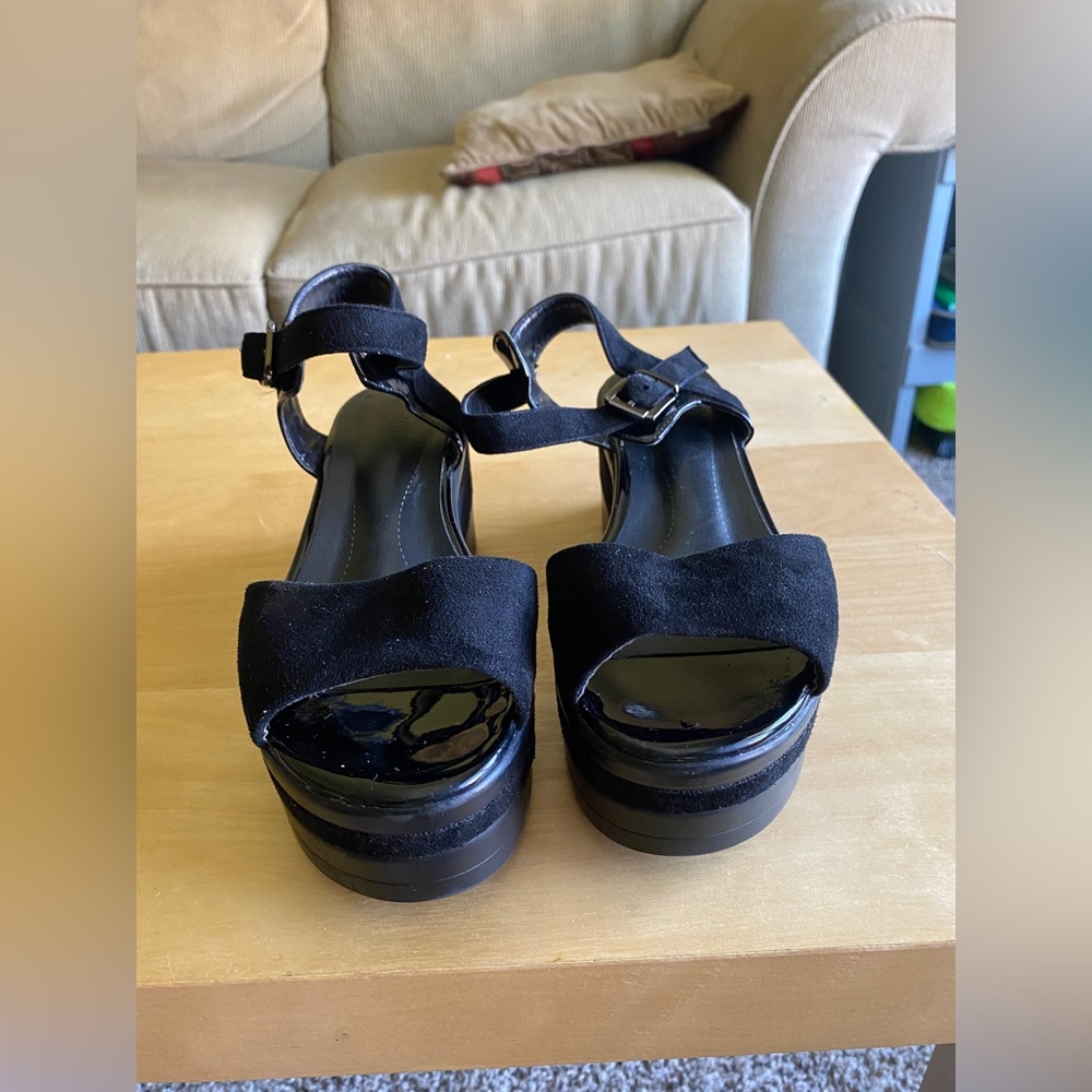 Black platform sandals